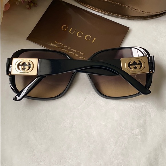 Gucci Accessories - NWOT Authentic Gucci sunglasses